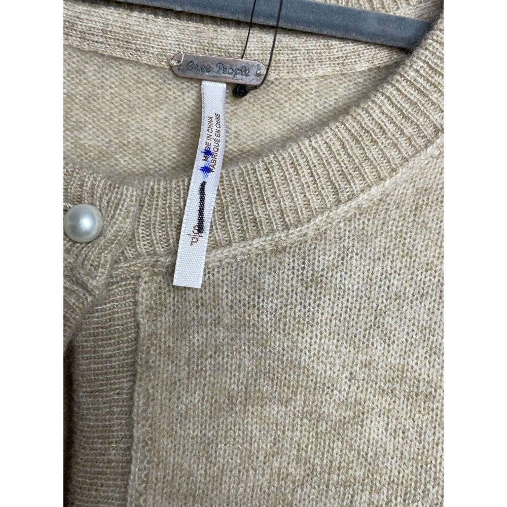 Free People Cashmere Cardi Cardigan Sweater Pearl Button Oatmeal Tan Size S NEW - Picture 6 of 6